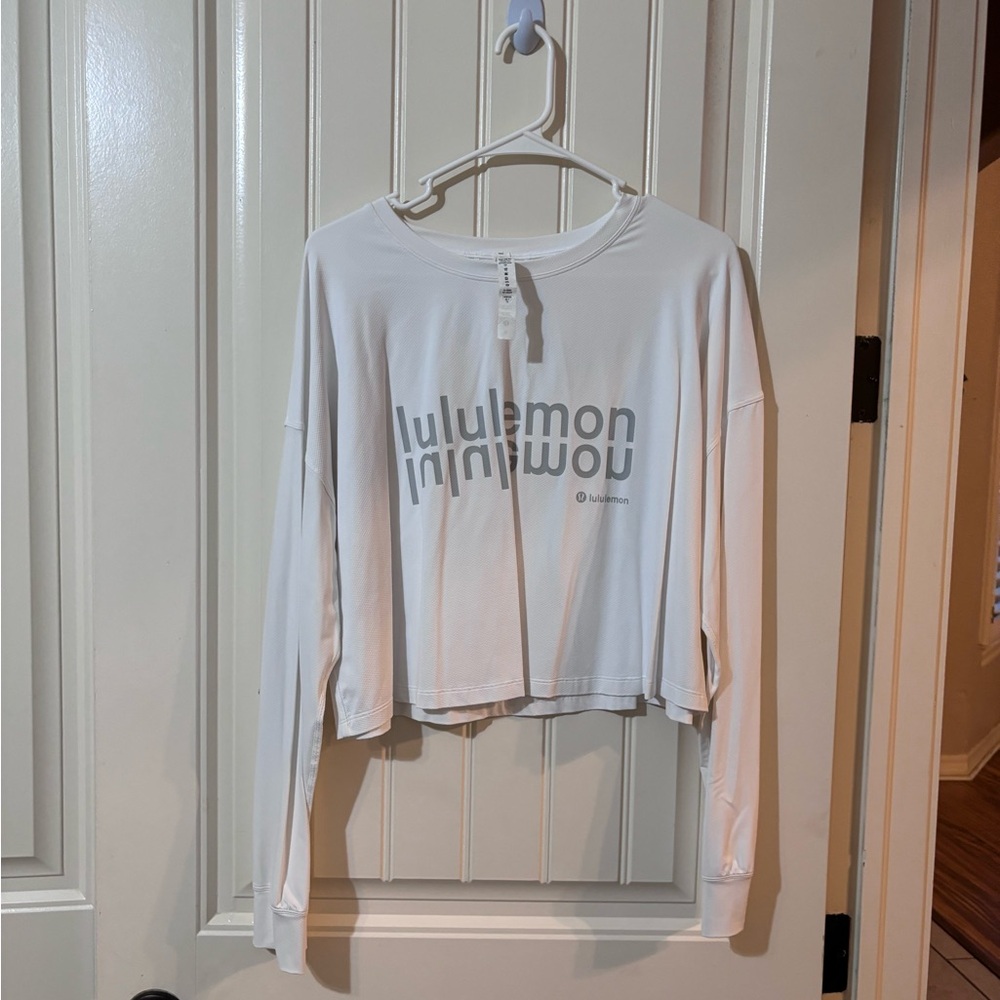 Women’s lululemon top